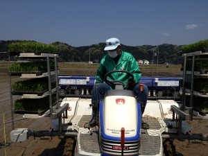 田植え名人の萩野さんです。